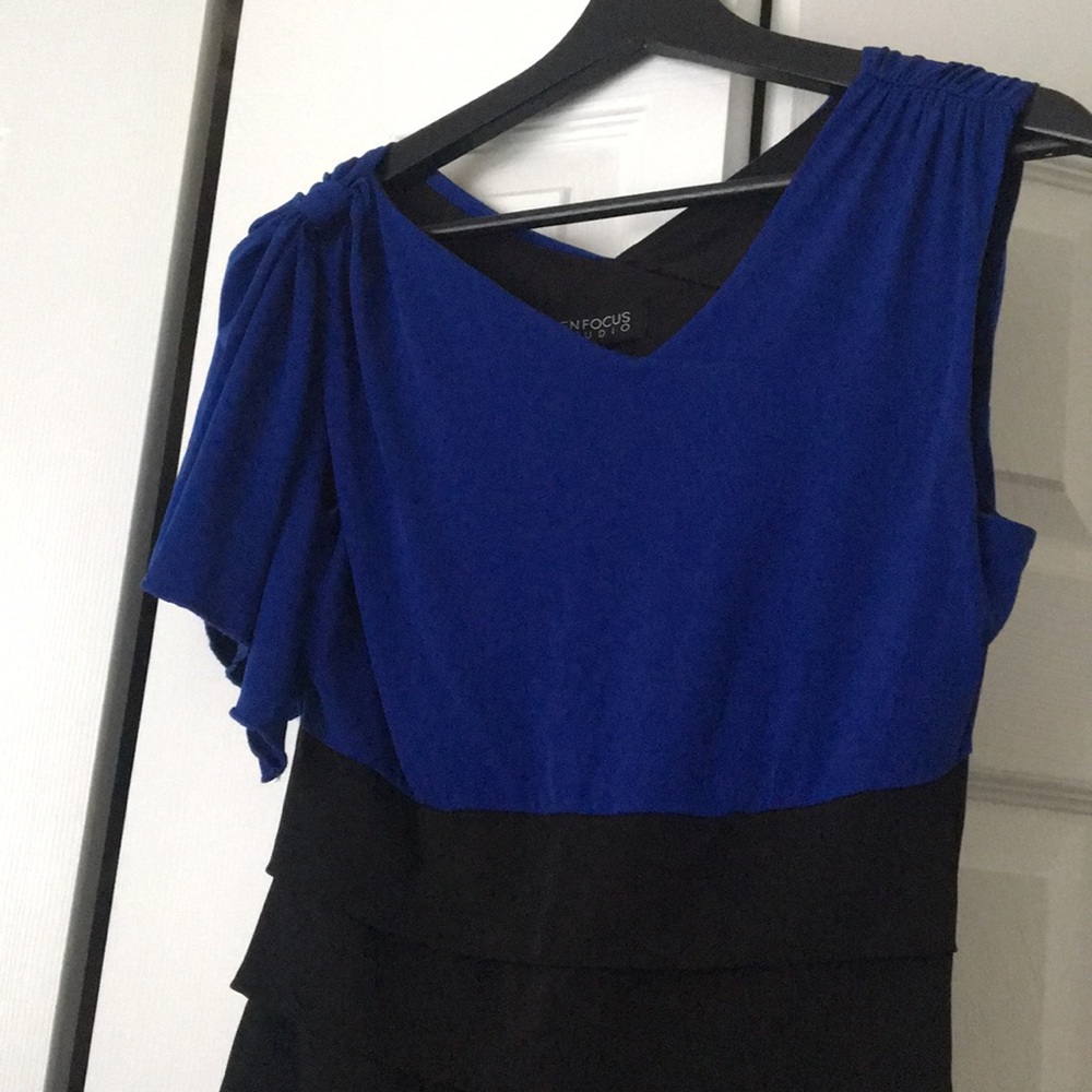 Dress - Picture 3 of 3